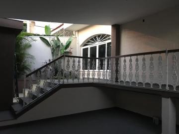 Alugar Casa / Padrão em Ribeirão Preto. apenas R$ 2.330,00