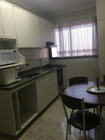 Alugar Apartamento / Padrão em Ribeirão Preto. apenas R$ 2.500,00