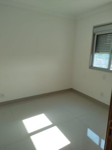 Alugar Apartamento / Padrão em Ribeirão Preto. apenas R$ 894.000,00